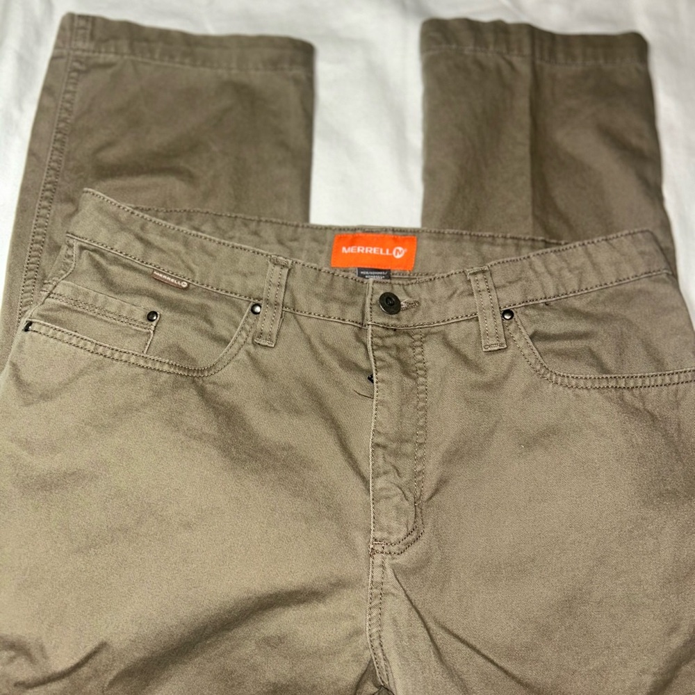 Merrell Men’s straight leg dark khaki pants size 34x30 work pants Merrell